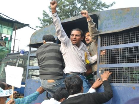 diploma farmasist protest in dehradun