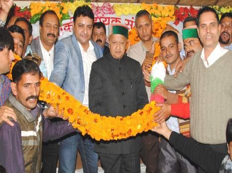 virbhadra singh anoucment to make policy to Adhoc employee 