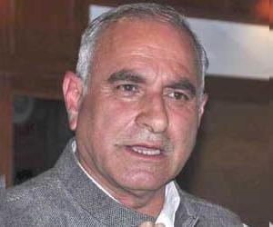 bjp target congress on VAT hike.