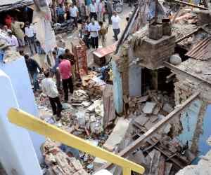 powerful blast in allahabad.