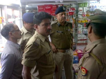 two murder in chawk in lucknow.