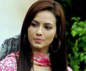 actress sana khan arrested with her lover