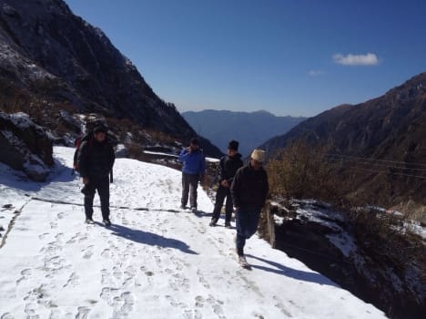 snowfall in kashmir valley