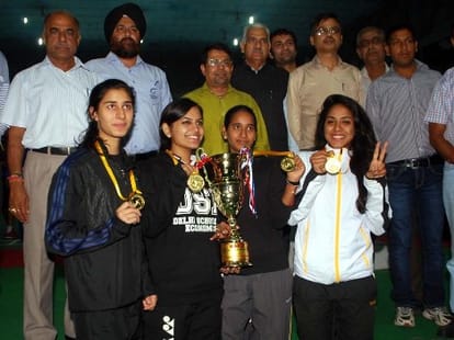 du and rohtak are the champion of badminton