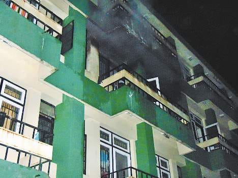 fire broke out in tanda medical college hostel.