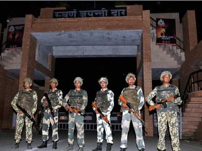 bomb blast at wagah border: Panic in Indian viewers