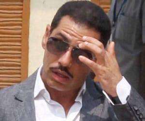 dlf land deal issue, problem for sonia gandhi son-in-law robert vadra