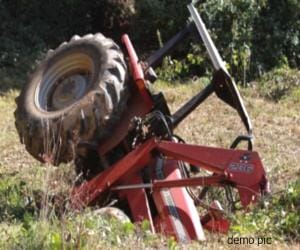 a person burn alive in tractor accident at bilaspur