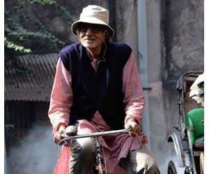 Film Piku team in gurgaon.