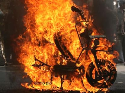 Arson and furore in noida against illegal encroachment.