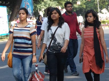 Three IItaians of Delhi develop a site to earn money