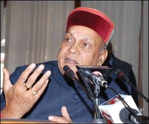 dhumal target cm virbhadra on bjp office protest issue.