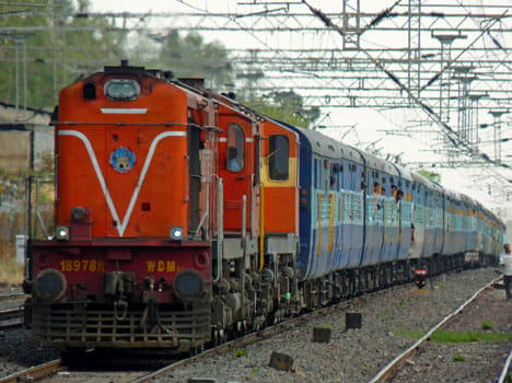 stone throwing on jayanti express train
