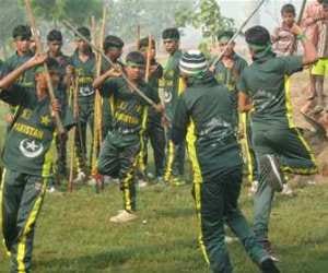 boys wear pakistan written t shirt in muharram.