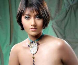 Swastika Mukherjee Caught Shoplifting?