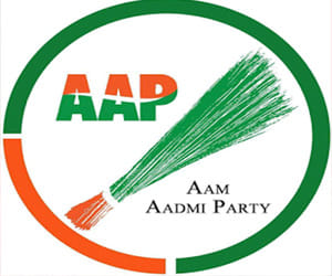 'aap' make strategy to targate kiran bedi.