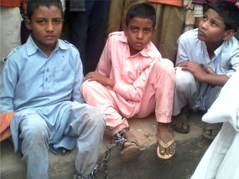 Inhumane Treatment with Kids in Aligarh Madarsa