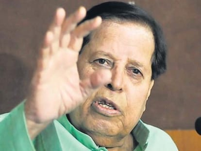 p chidambaram's son criticise the high command of congress