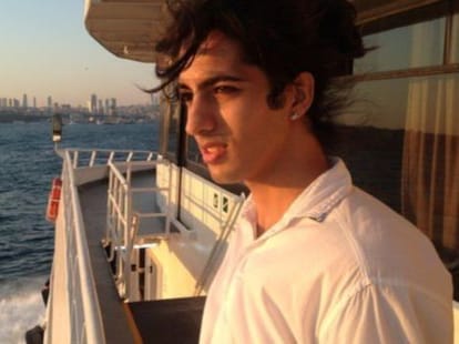 gay of iran have to chage the sex to live here