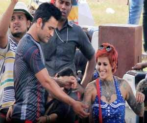 MS dhoni once again change hair style.