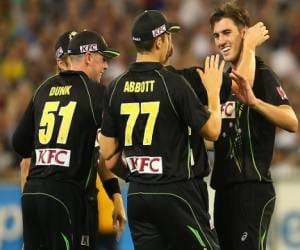 australia beat south africa in 3rd ODI.