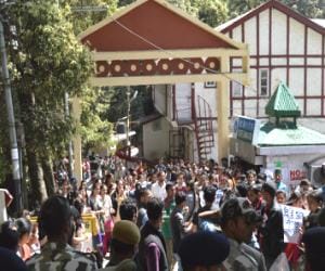 hpu students needs no stamp paper for hostels.