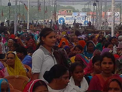 mothers in jayapur invite modi in daughters marriage.