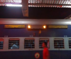 loot in malwa express.