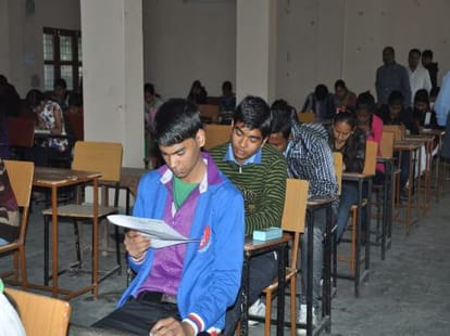 Semester exam cancelled in lucknow university.