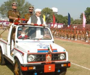 aziz qureshi praises narendra modi.