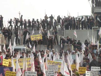 karontha controversy and sant rampal issue