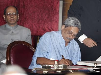 Manohar Parrikar may be the face of UP BJP.