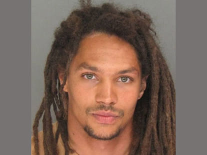 8 Sexiest Criminals of the world