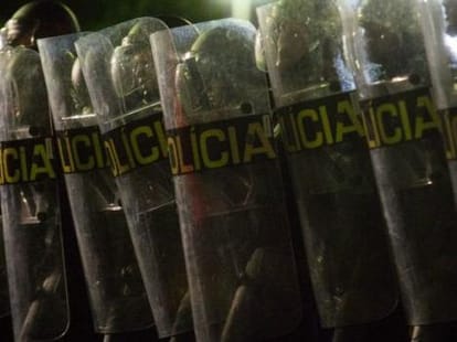 curfew and murders in brazil due to whatsapp