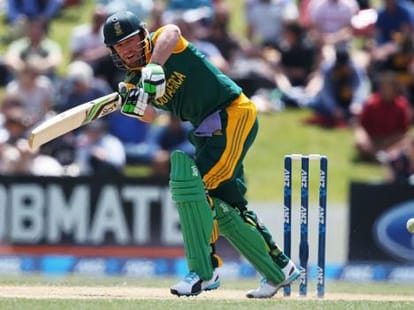 South africa blast in last 14 over against WI