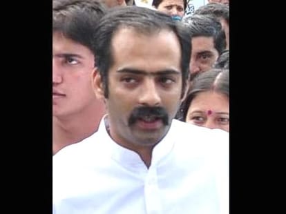 case againest congress leader anirudh singh at shimla.