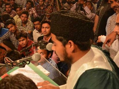 Now AMU student leaders come against raja mahendra pratap jayanti.