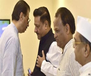 mumbai highcourt reject maratha reservation. 