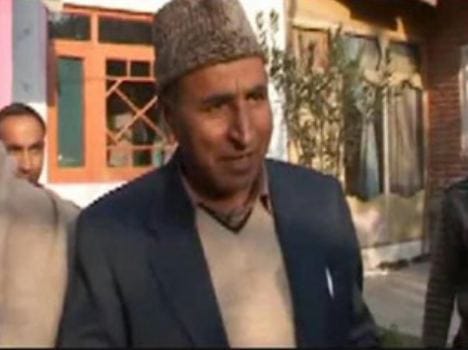 women's commission demands action against Congress candidate