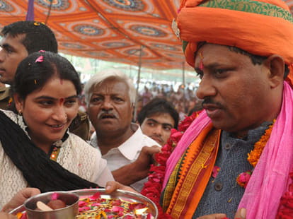 Junior HRD minister Ram Shankar Katheria took Full Month Salary from University without Taking a Single Class