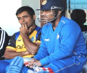 sehwag, gambhir fails againest services.