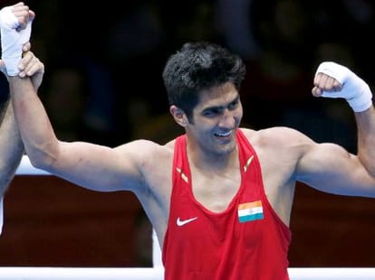 Boxer Vijender Singh landed in support of Sarita Devi