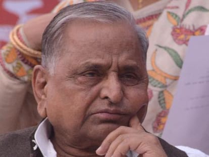 Mulayam Singh Yadav attacks on Modi and RSS.