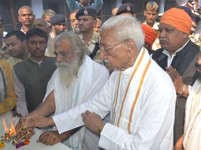 Mahant Gyandas and Hashim Ansari will meet with Modi on Babri Masjid Case