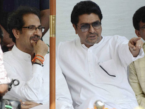 mns workers sold mutton at Dadar in protest