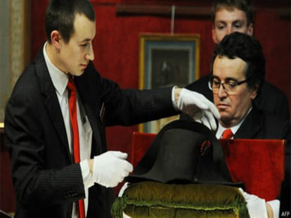south korean buys napoleon hat.