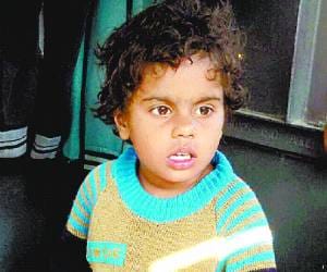 missing girl found in railway station