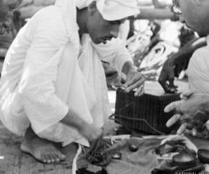 fishers of arab picked pearl before  the invention of petroleum