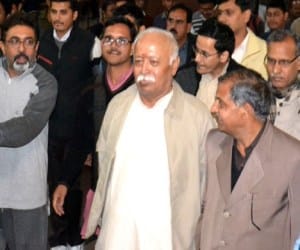 mohan bhagwat will stay in patanjali yogpeeth.