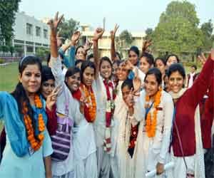 student eletion : Independents Mmac boast in-LR.